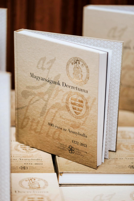 Elérhető a „Magyarságunk Decretuma - 800 éves az Aranybulla 1222-2022” című album!