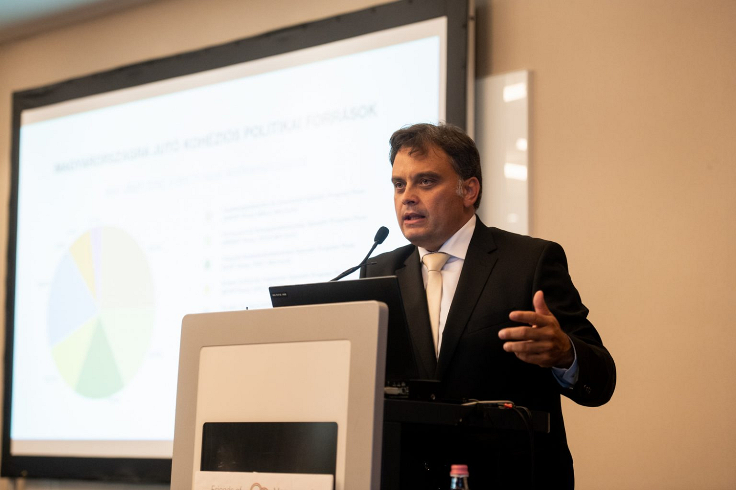 IX. Magyarország Barátai Konferencia