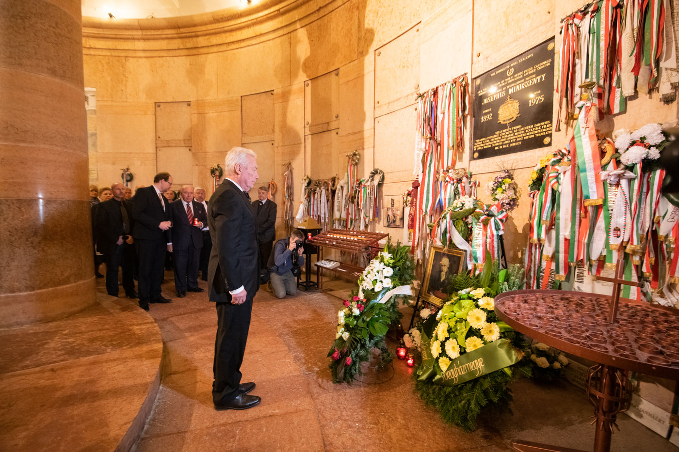 Mindszenty-misén köszöntötte Erdő Péter bíboros Magyarország Barátait
